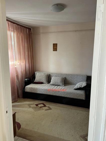 Apartament cu 2 camere semidecomandat în Hipodrom