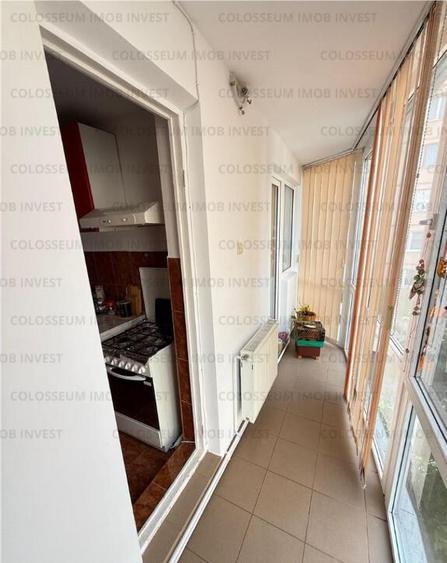 Apartament cu 3 camere, decomandat - zona Astra. - 7