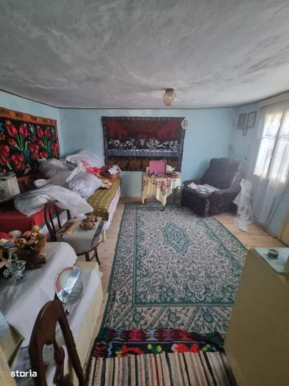 Casa batraneasca cu structura din lemn - 8