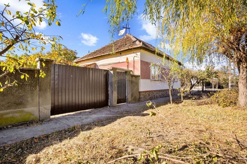 Casă de vânzare la 7 km de Arad, Loc. Sofronea - 1