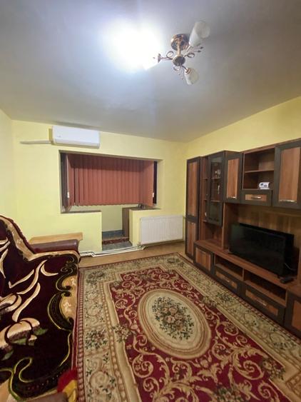 Apartament cu 2 camere, etajul 3/4, zona Alexandru Cel Bun - 1