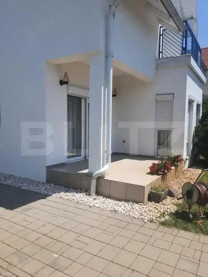 Vila de vanzare, cu 4 camere, 180 mp, zona Fratelia - 11