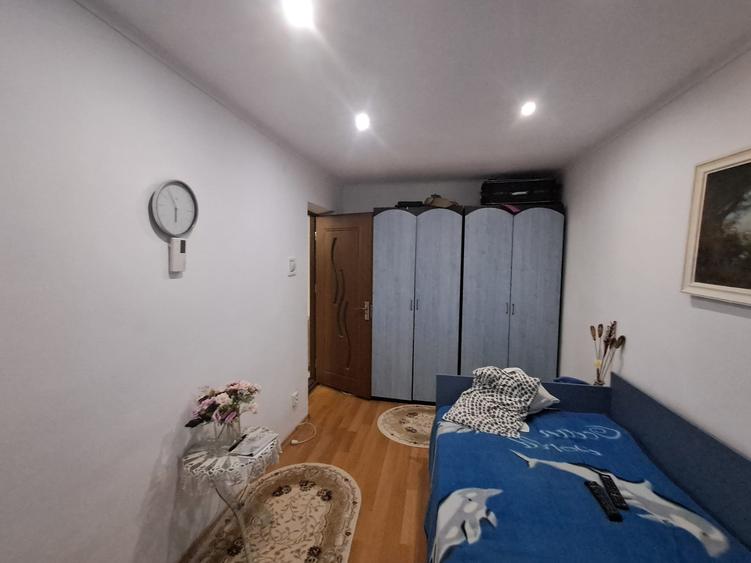 Apartament 3 camere Zona Jandarmerie - Strada Plevnei - etaj 3/3  - 65 mp - 17