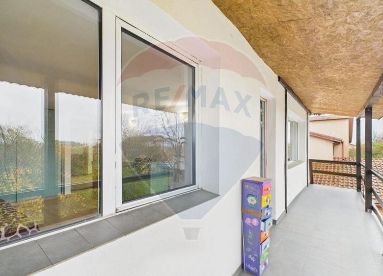 Casa cu 5 camere de vanzare Ciorogarla 1682mp teren - 25