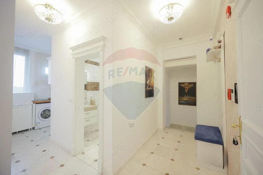 Cladire multifunc?ionala de vanzare spa?iu comercial + 2 apartamente - 5