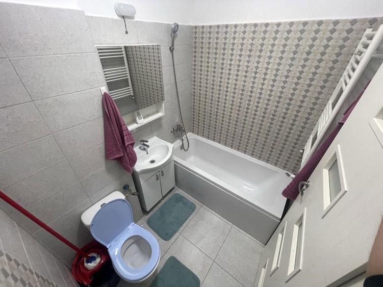 Inchiriez Garsoniera Militari Residence - 5