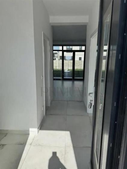 MEHALA - DUPLEX 4 cam - decomandat - P+1 - curte - spatios & luminos- - 4