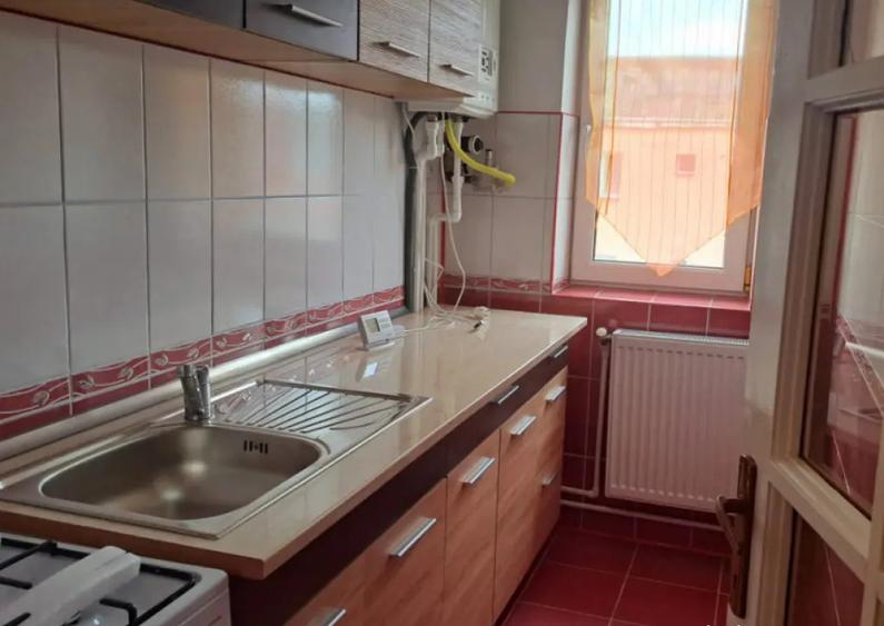 Apartament 2 camere, 42 mp, zona Hotvon - 12