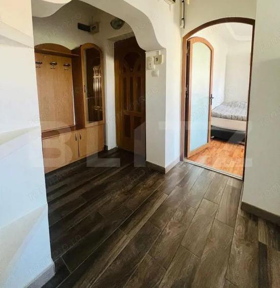 Apartament cu 3 camere, decomandat, 65 mp, zona Materna - 8