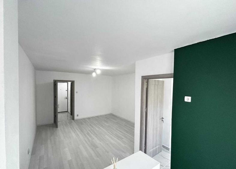 Garsoniera, 32mp, renovata, metrou, zona Drumul Taberei - 3