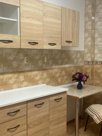 Proprietar, Inchiriez 2 camere B-dul Chisinau - stradal / 5 minute Mega Mall - 5