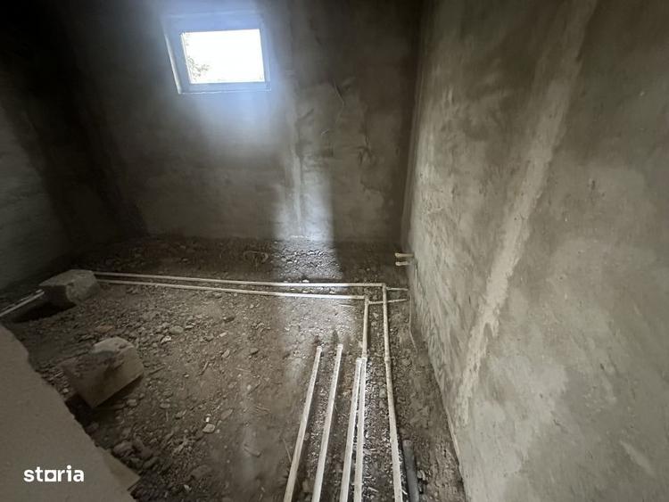 Casa la rosu cu teren 1248 mp | Misleanu, Ialomita | Comision Cumpar - 6