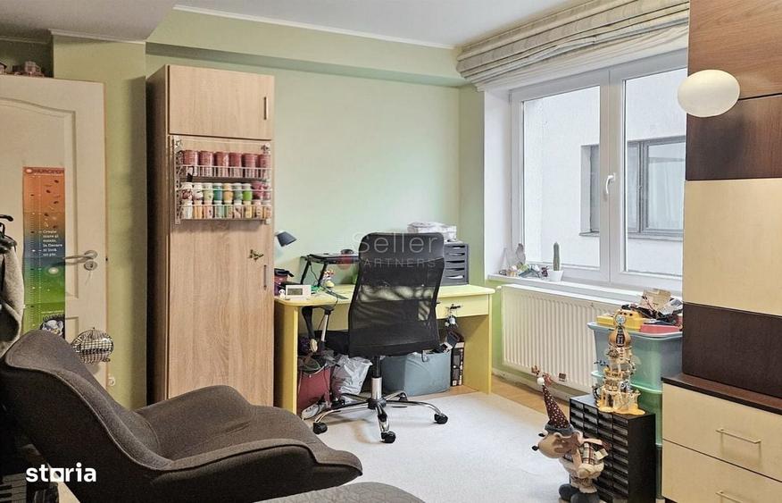 Apartament cu 3 camere în Central