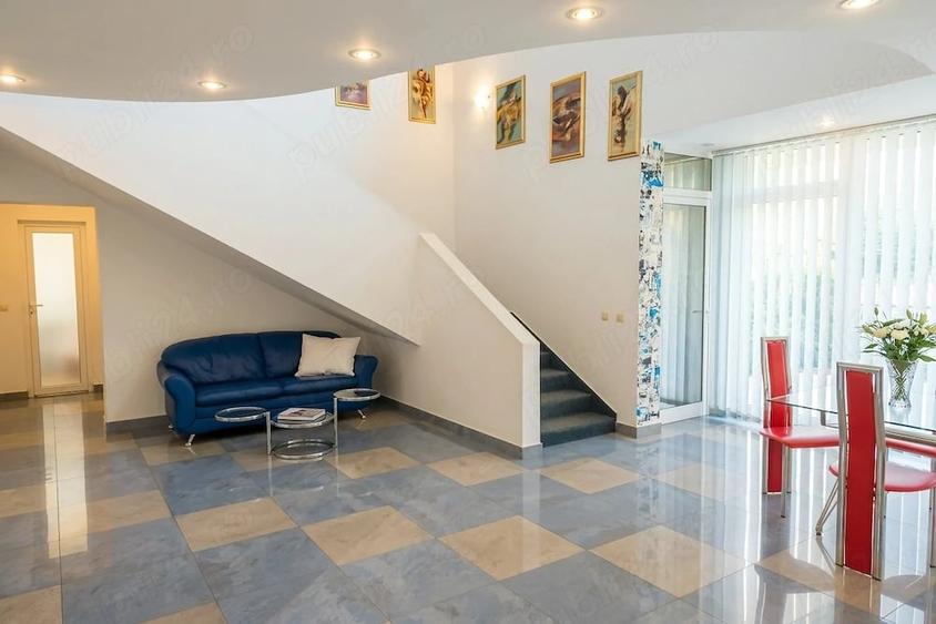 Vila cu arhitectura deosebita - 6