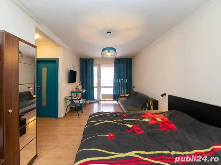 Proprietar persoana fizica vand garsoniera apartament cu loc de parcare si boxa depozitare