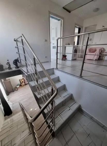 A 35 Proprietarul vinde casa amenajata ,mobilata ,utilata ,nou , Margineni Bacau, 90 mp cu teren - 4