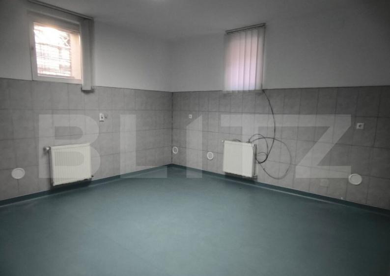 Spatiu autorizat medical de vanzare, 50 mp utili, zona centr - 2