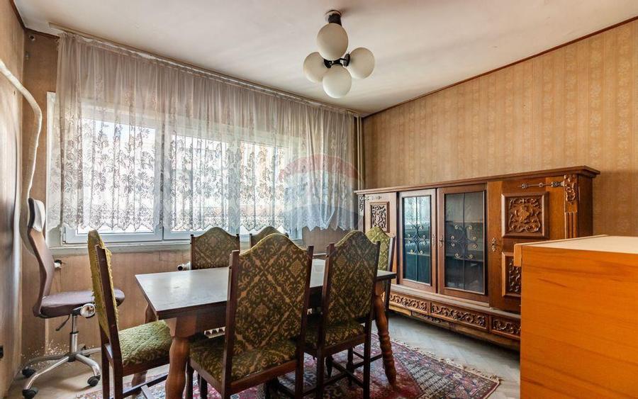 Apartament 3 cam, decomandat, Titulescu - 12