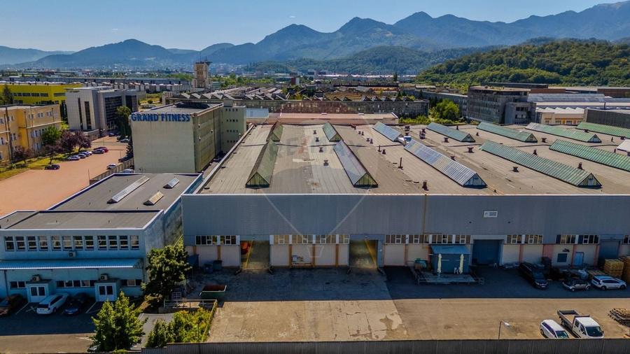 2 tronsoane hala |2 poduri rulante 10/18 T, Parcare, Productie\depozit - 9