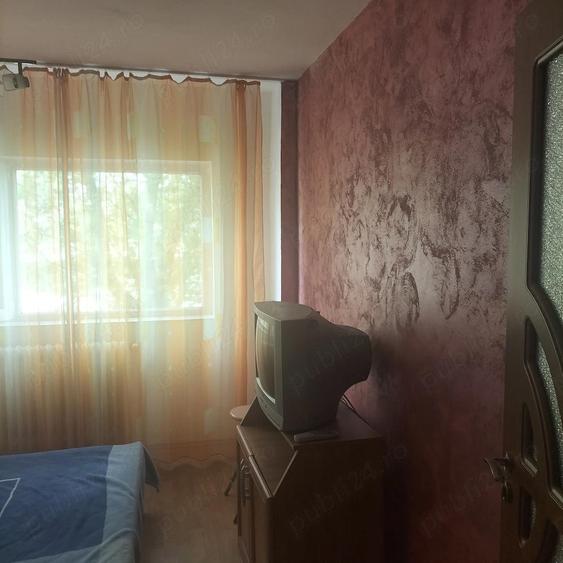 Vand apartament 2 camere decomandat et 1 - 8