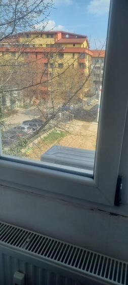 Garsoniera semidecomandata Calea Bucuresti- Florarie - 2