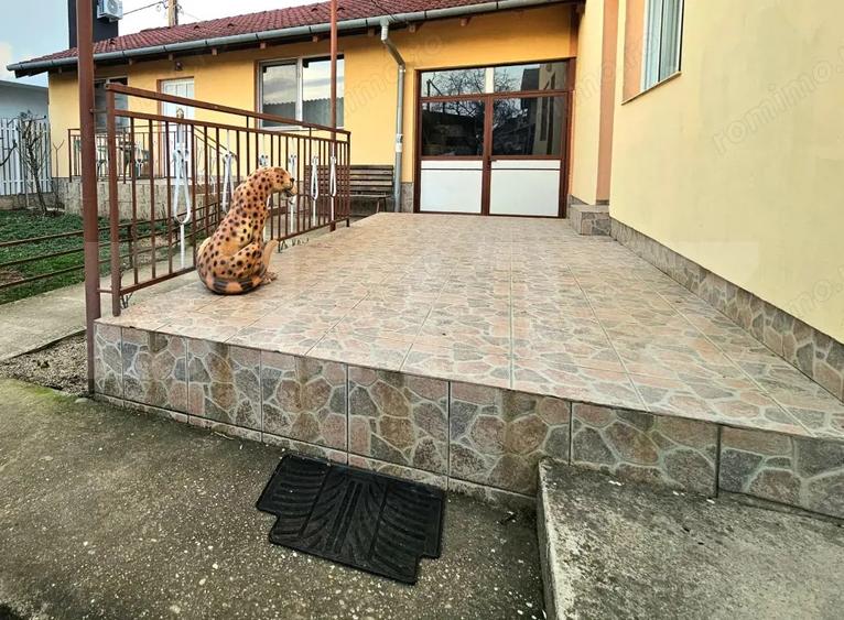 Casa Individuala, 200 mp + Curte , P+1E, 150 mp, zona Girocului - 1