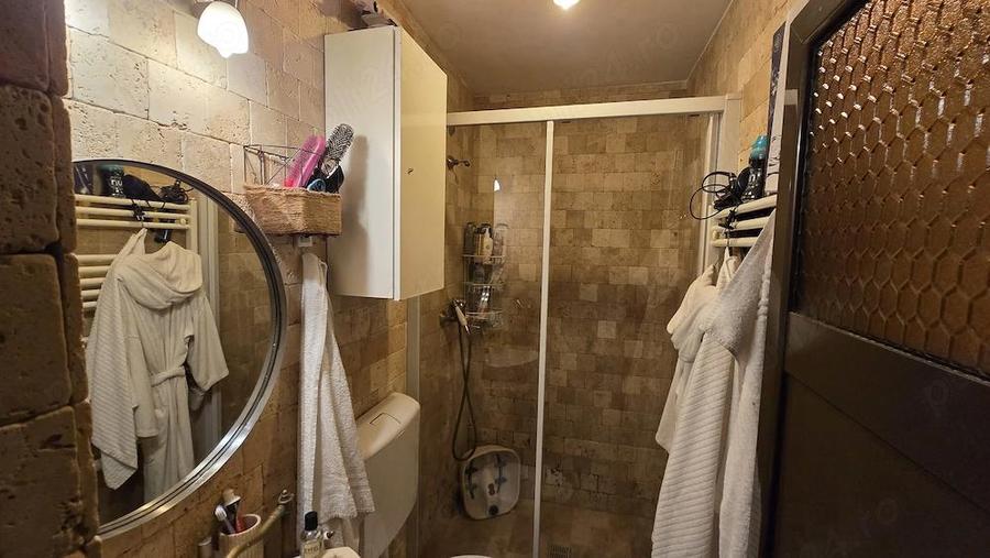 Garsoniera de vanzare in zona Ultracentrala Pia?a Romana Universitate Str. C.A. Rosetti - 9