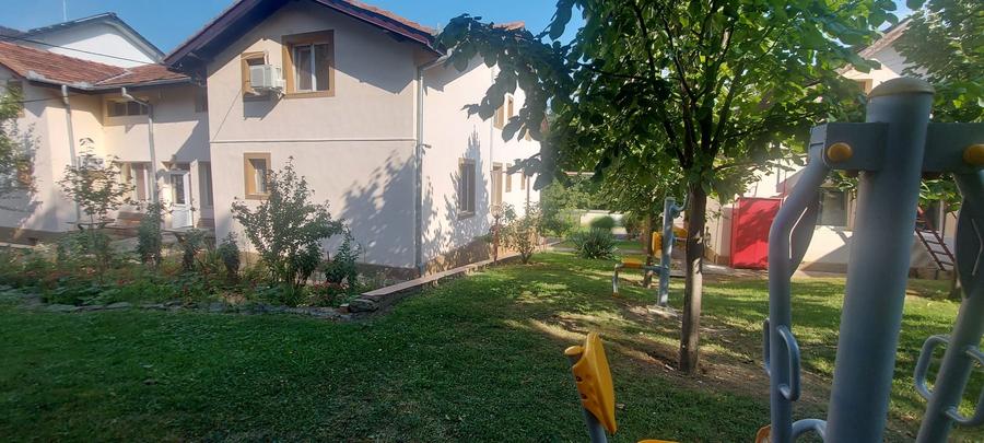 Pensiune functionala arhitectura deosebita Buzias - 4