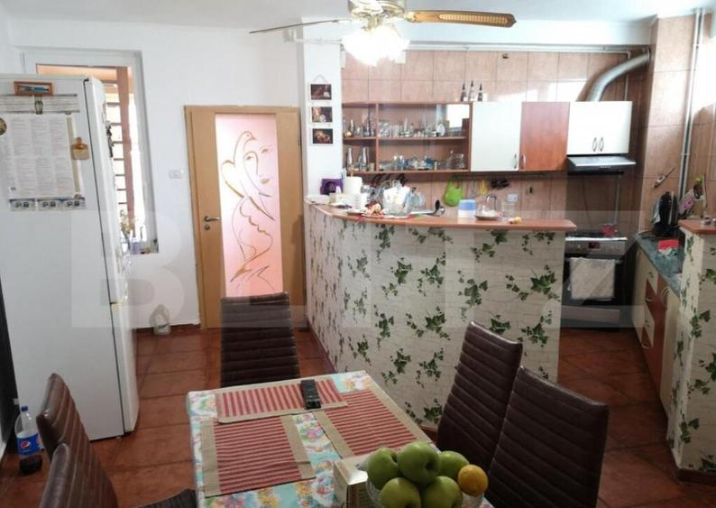 Casa in Centru Civic 4 camere , D +P+ E , PLUS SPATIU COMERC - 12