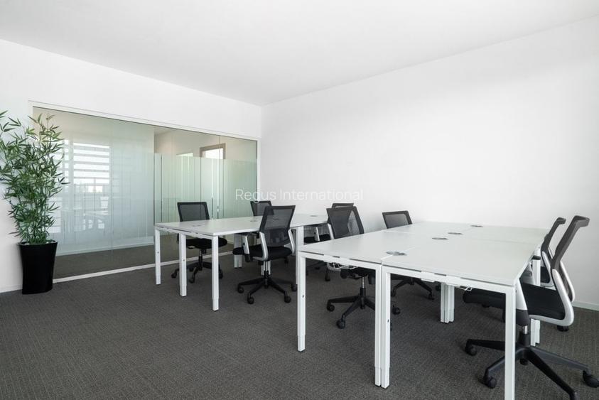 Spațiu de birou privat pentru 5 persoane în Regus City Centre