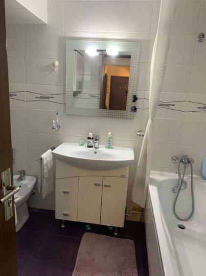 Inchiriez apartament in centru - 3