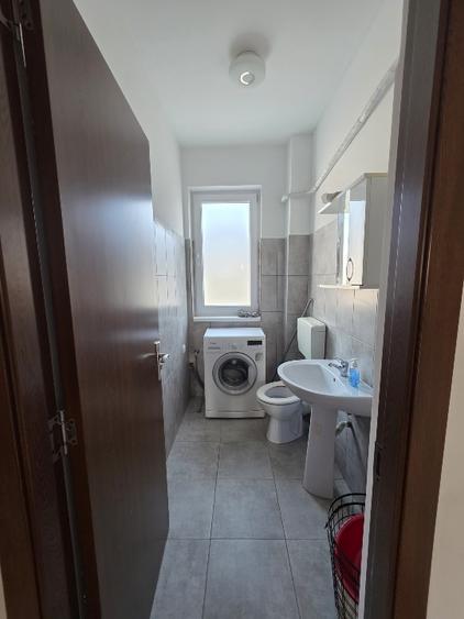 Inchiriere APARTAMENT 3 CAMERE SI LOC DE PARCARE - 13