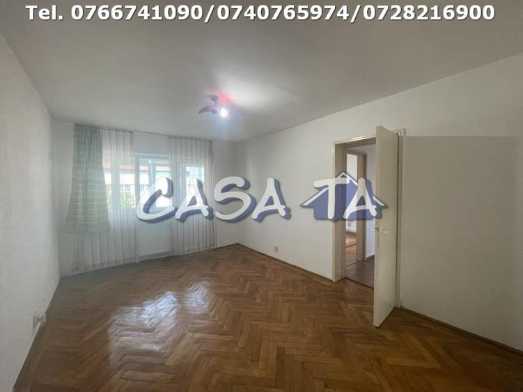 Apartament 3 Camere, Etaj 4, Strada Aleea Teilor - Zona 9 Mai - 1