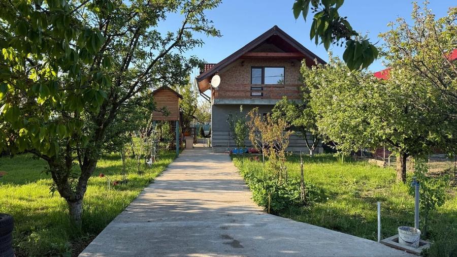 Casa de vanzare in Marculesti - 8