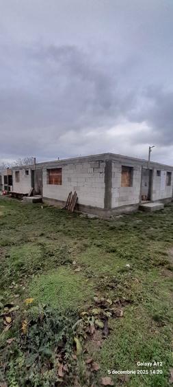 Casa la rosu STRADA VERDE 27 - 7