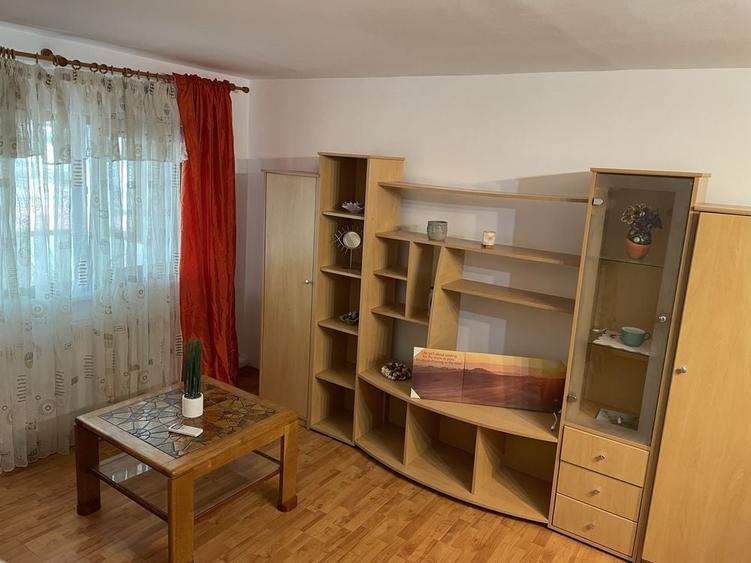Apartament cu 2 camere decomandat în Ultracentral