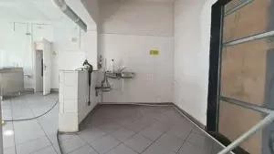 Spa?iu de inchiriat la casa - 3