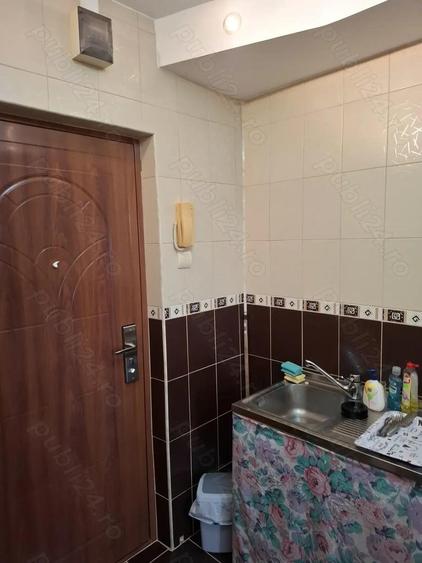 vind urgent garsoniera zona Vlaicu strada Ursului 24 600 euro neg. - 8
