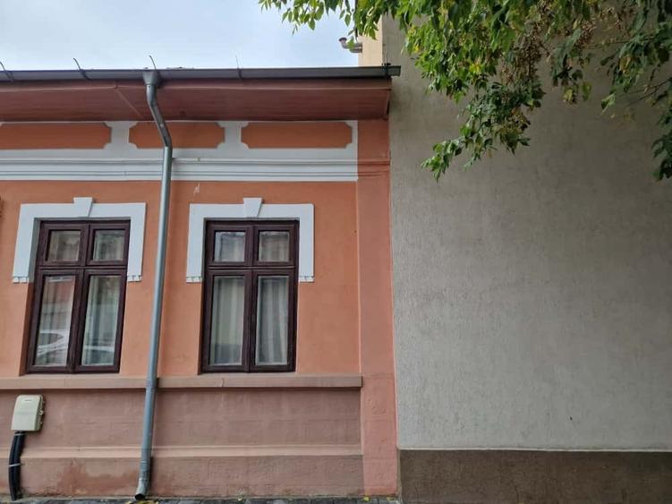 Casa cu teren in proprietate - Investitie - Metrou Piata Muncii - 11