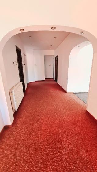 PROPRIETAR - apartament pretabil birouri, 140 mp,etajul 1 in vila Bd. Mamaia - 4