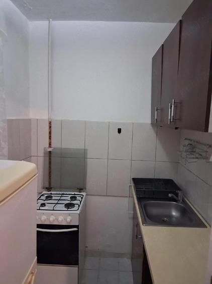 Proprietar, inchiriez garsoniera - 5