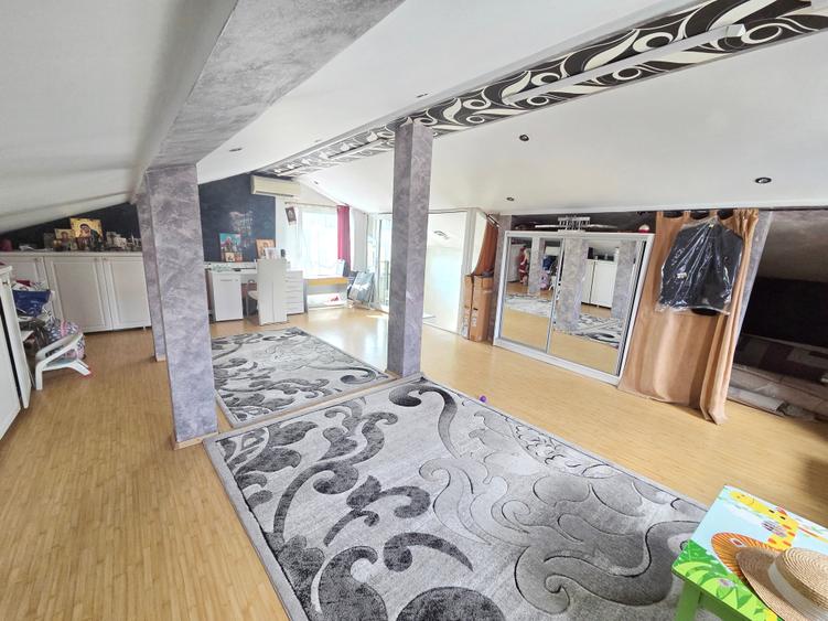 Voluntari, Andronache, vila P+1+M renovata, curte amenajata - 22