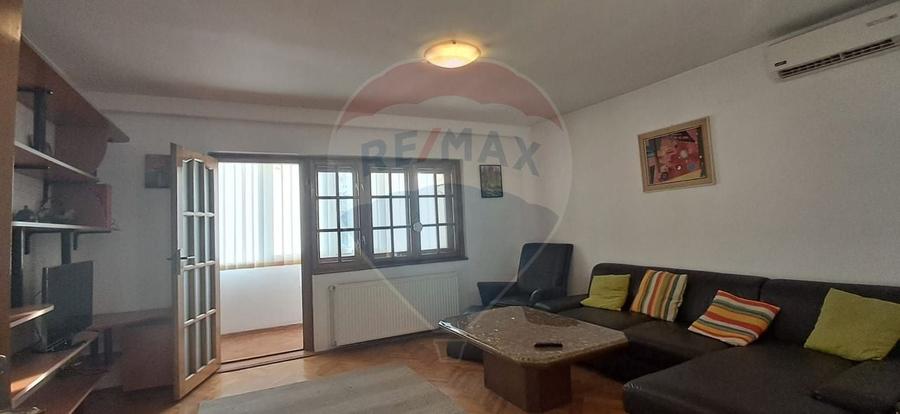 Inchiriere apartament 2 camere chiar lângă parc - 1