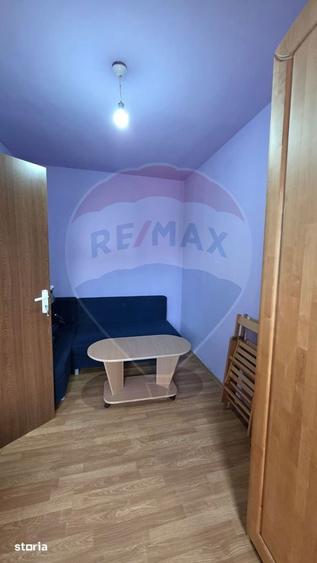 Apartament cu 3 camere de vanzare, str Tineretului - 8