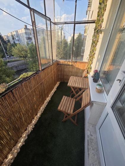 Apartament cu 2 camere decomandat în Central