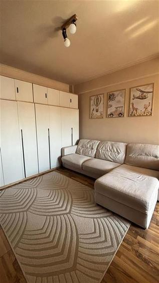 Apartament cu 2 camere decomandat în Paleu