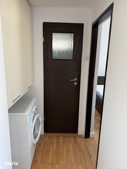 Apartament cu 3 camere semidecomandat în Iancului
