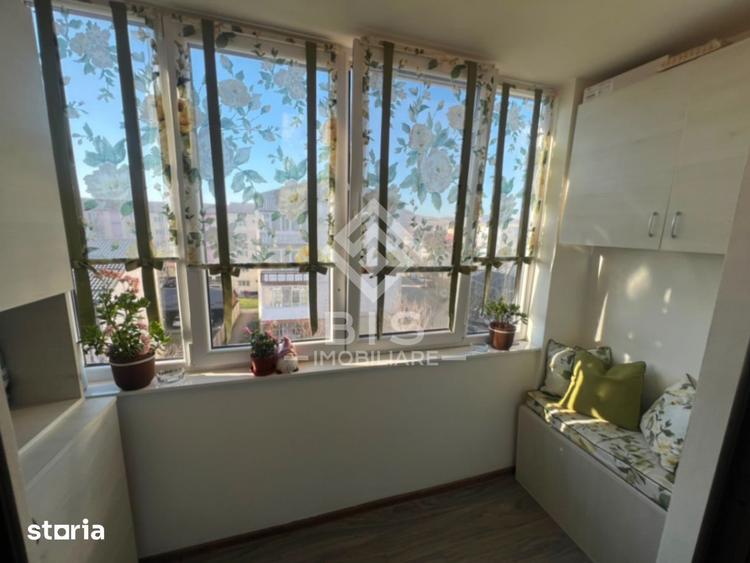 Apartament cu 4 camere, mobilat în Central