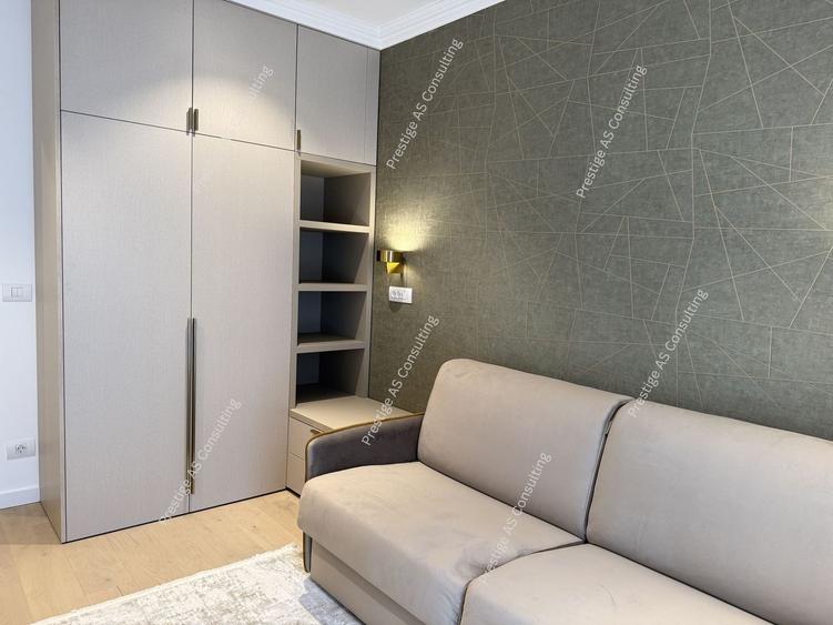 Apartament cu 3 camere semidecomandat, mobilat în Take Ionescu