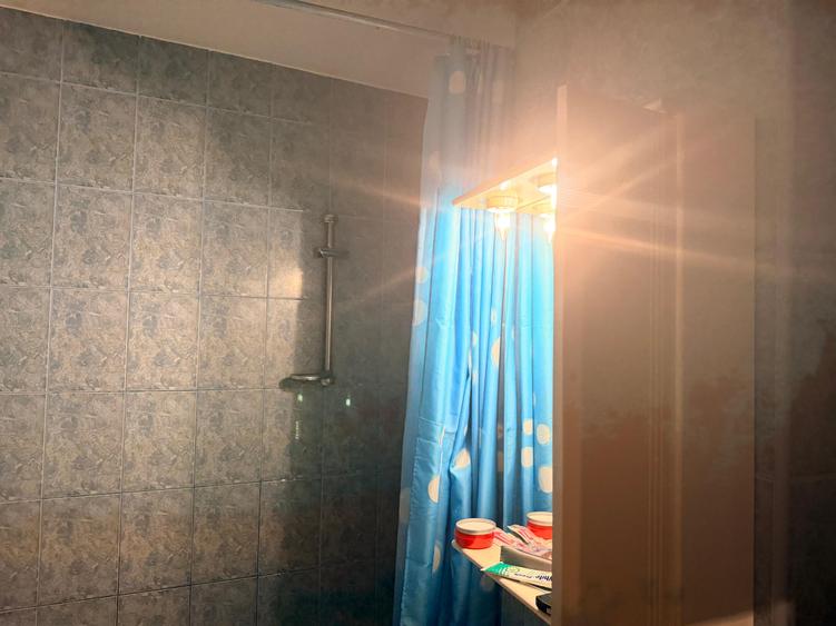 Apartament cu 3 camere decomandat în Giurgiului